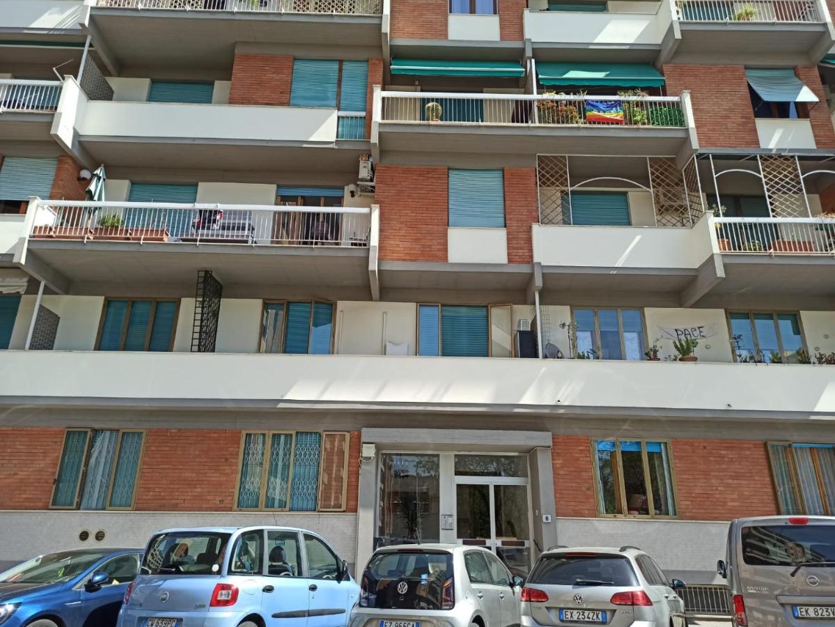 Casa Vacanze Giulia A Careggi Wi-Fi Apartment Флоренция Екстериор снимка
